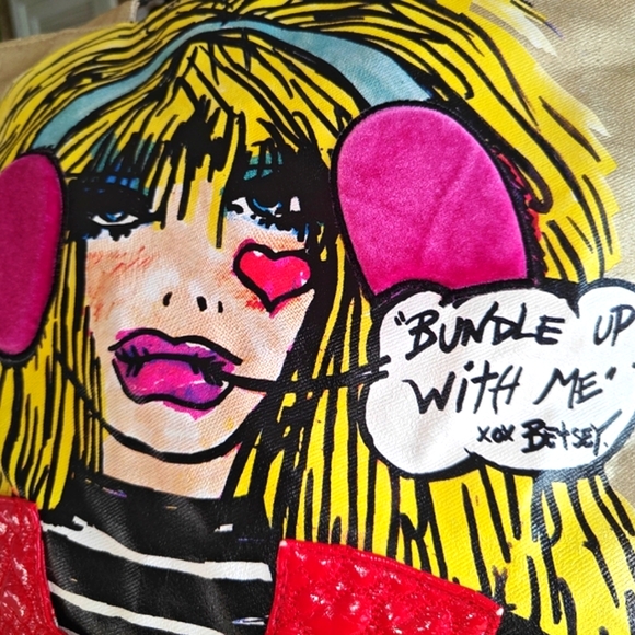 Betsey Johnson Rare Vintage "Bundle Up With Me" Gold Tote Bag | GUC - Picture 4 of 16